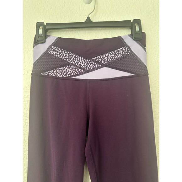 Lululemon Groove Pant III in the Full On Luon Deep Zinfandel Lilac Miss Mosaic - Picture 5 of 10